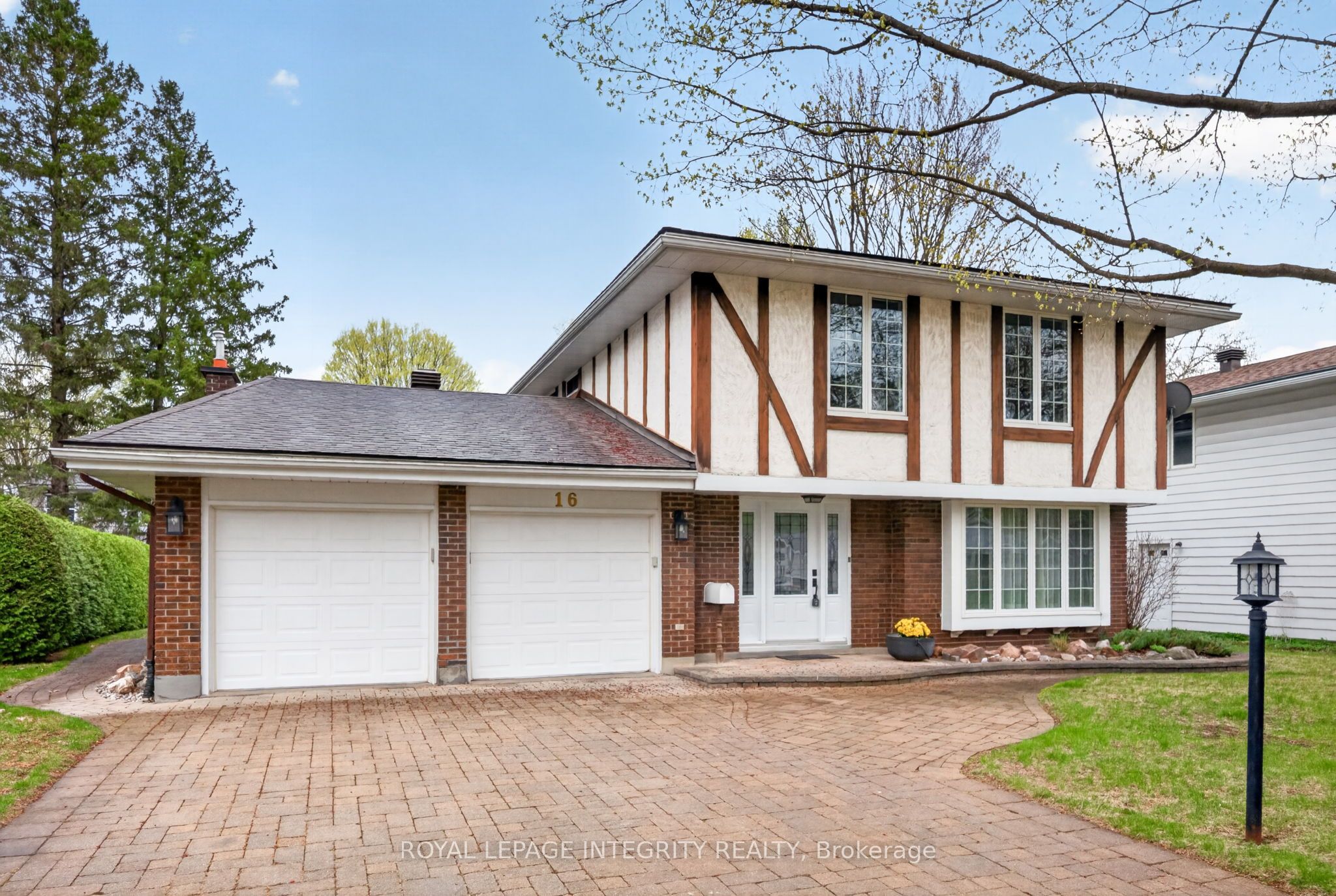 Additional image 2 of 16 Ancona Crescent, Ottawa, ON, K2G 0N8