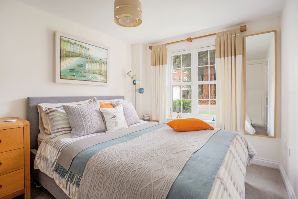 Additional image 12 of 4 bed end terrace house to rentOld College Road, Newbury RG14