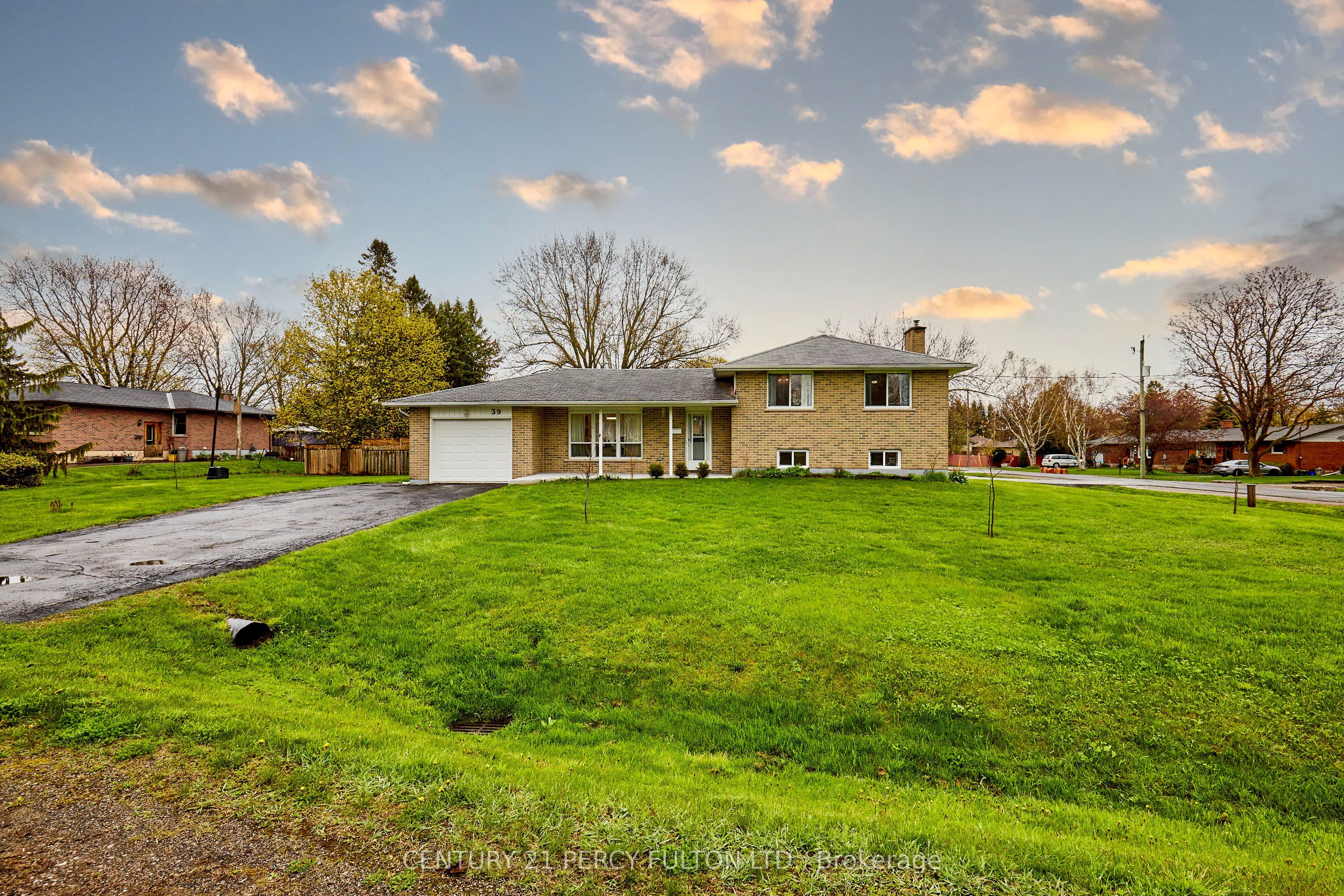 Additional image 3 of 39 Meredith Crescent, Cobourg, ON, K9A 4R3