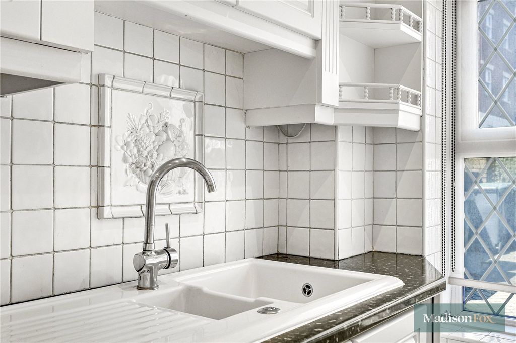 Additional image 15 of 3 bed flat for saleManor Road, Chigwell, Essex IG7