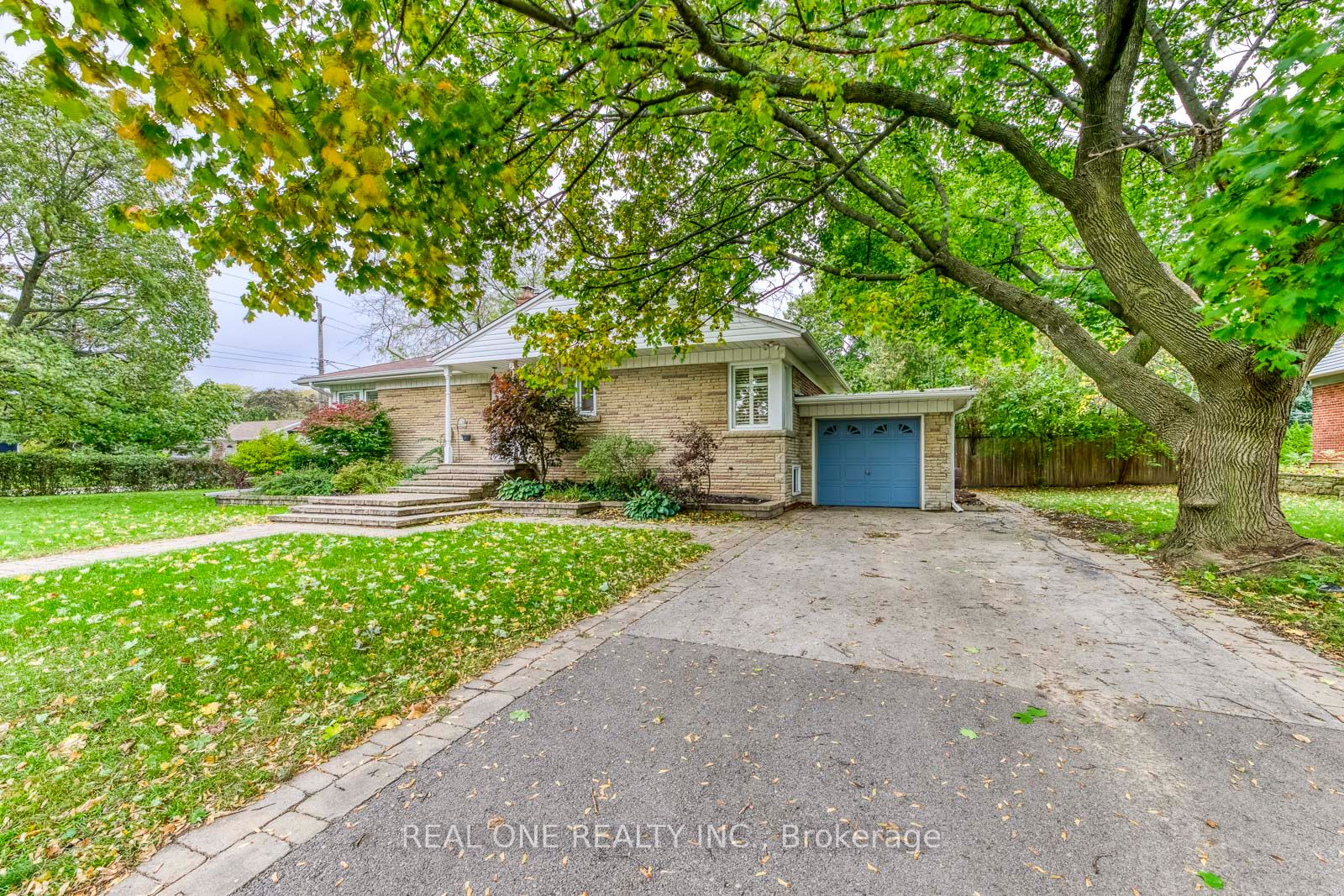 Additional image 2 of 2181 Courtland Drive, Burlington, ON, L7R 1S2