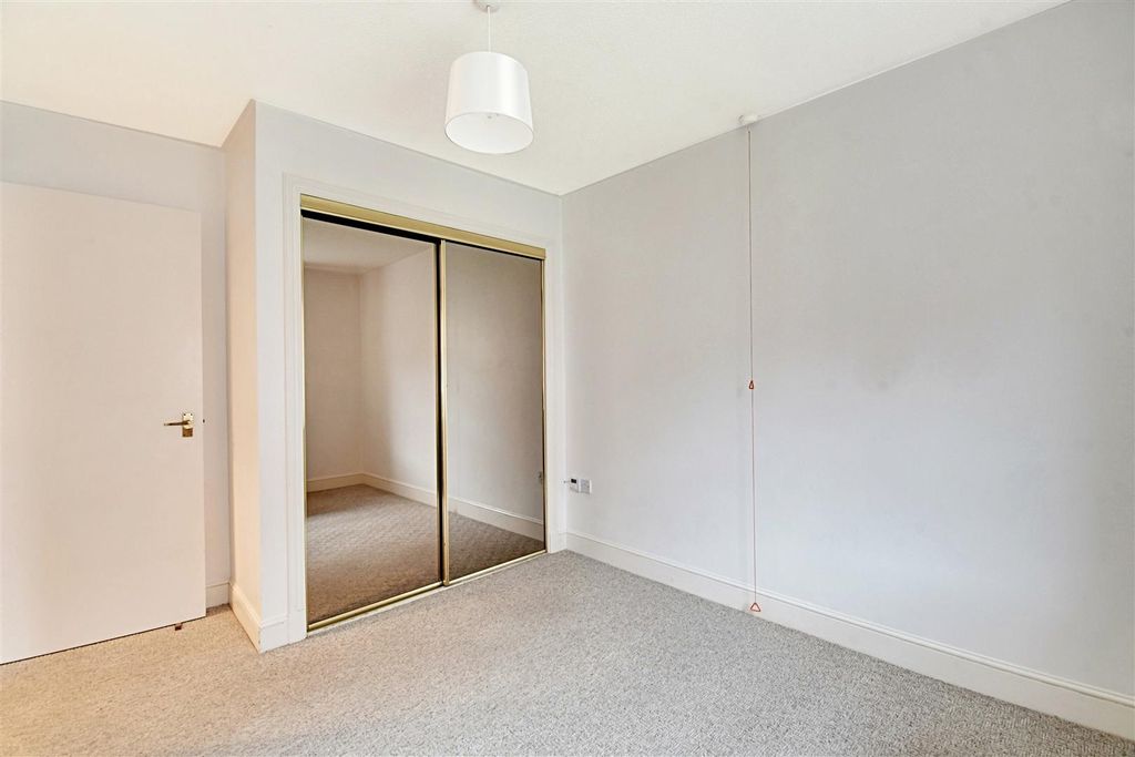 Additional image 9 of 2 bed property for saleChauncy Court, Hertford SG14