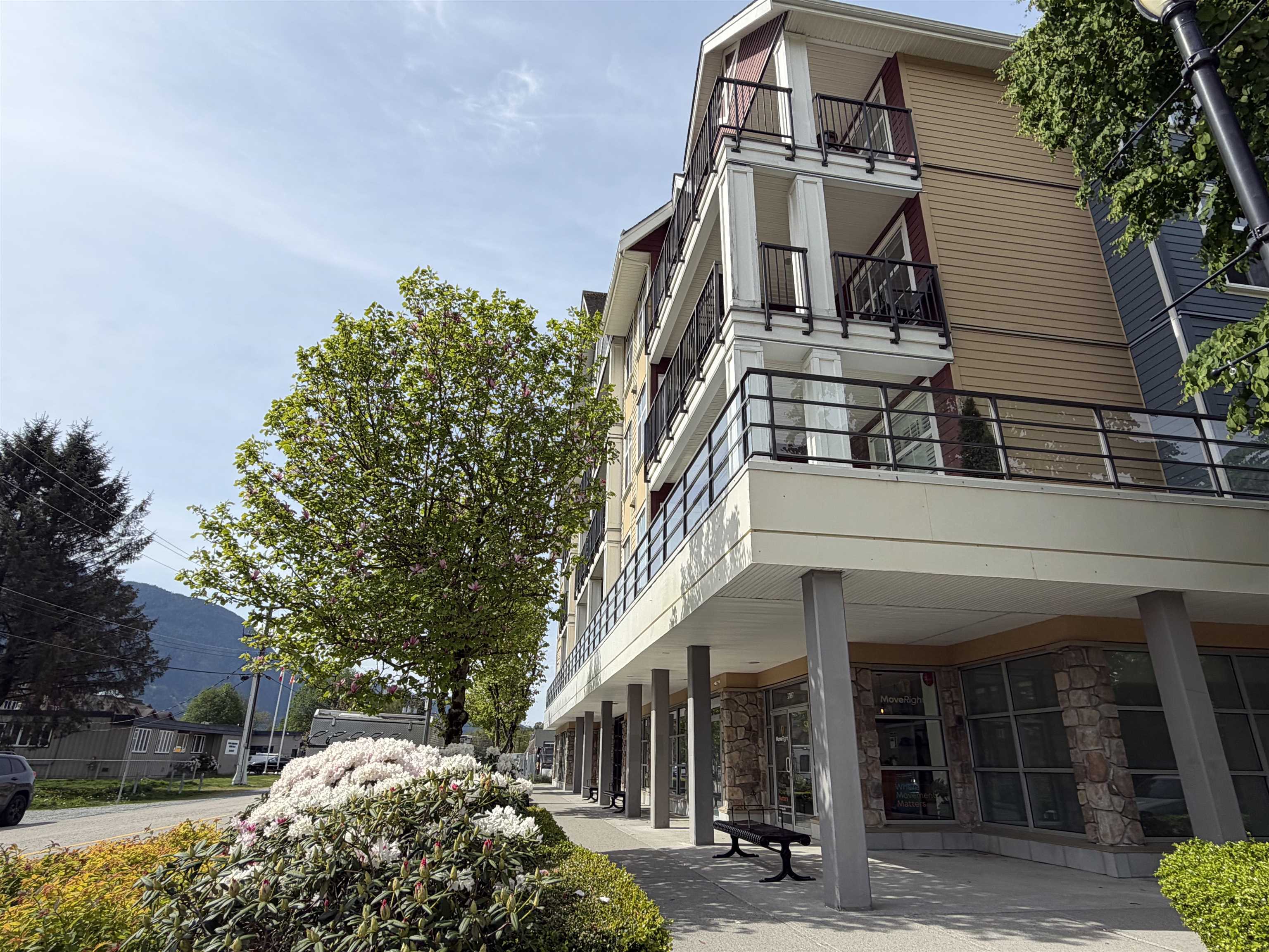 Additional image 2 of 319-1336 Main Street, Squamish, BC, V8B 0R2