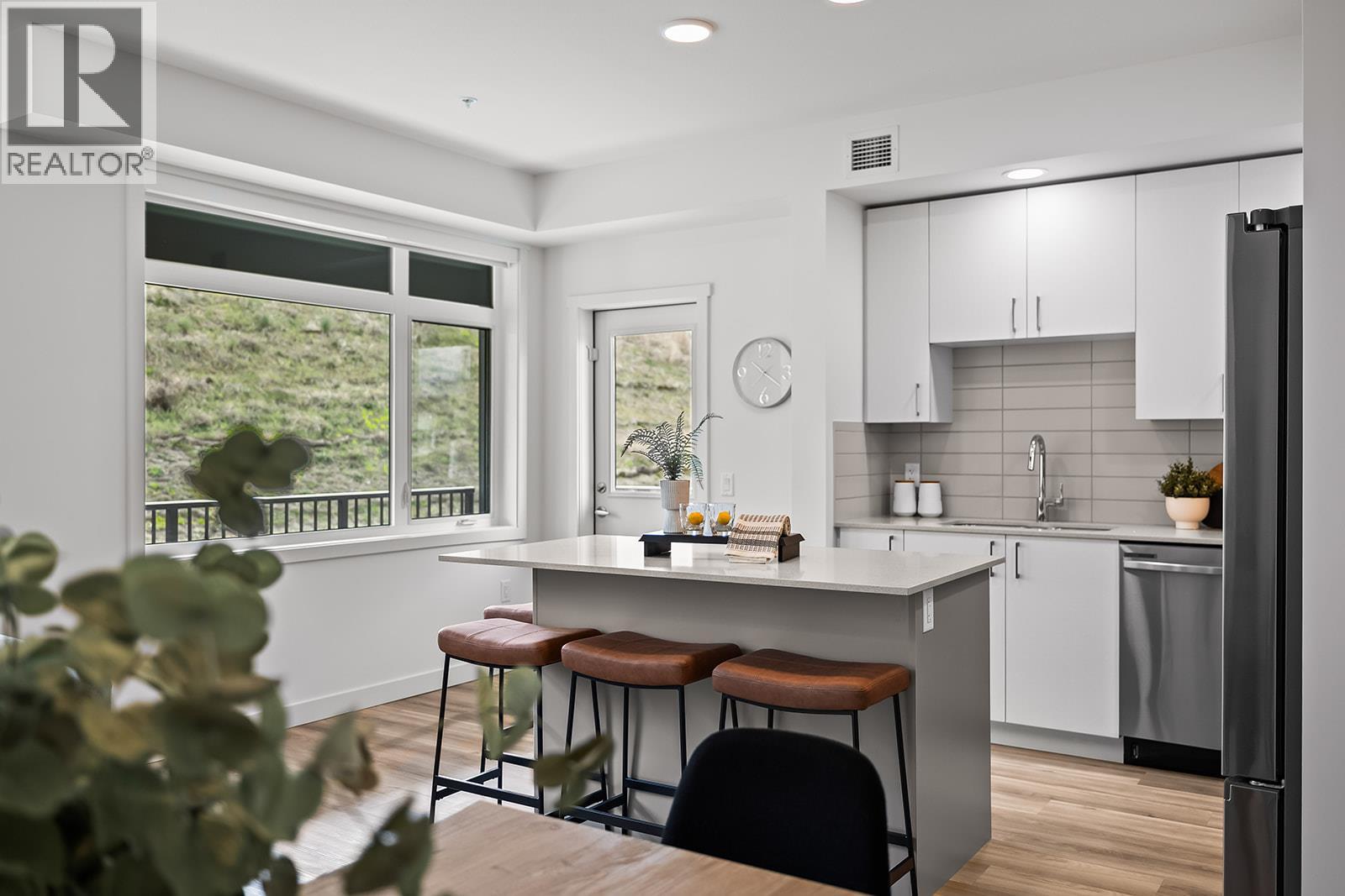 Additional image 3 of 202-1111 Frost Road, Kelowna, BC, V1W0G8