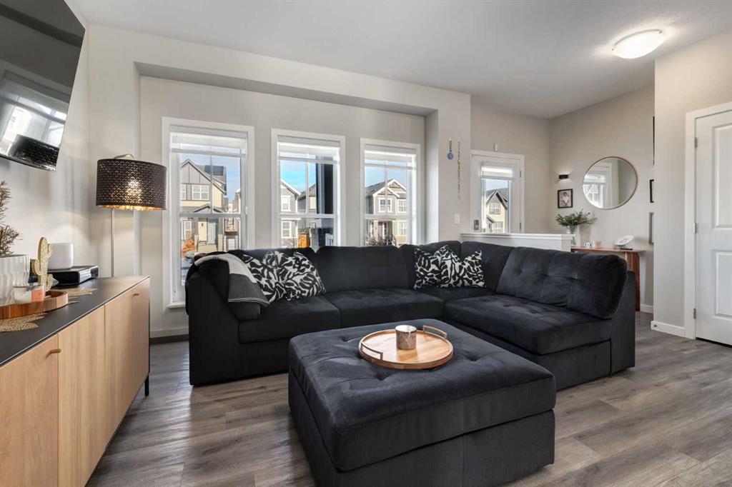 Additional image 5 of 577 Masters Road SE, Calgary, AB, T3M 2W3