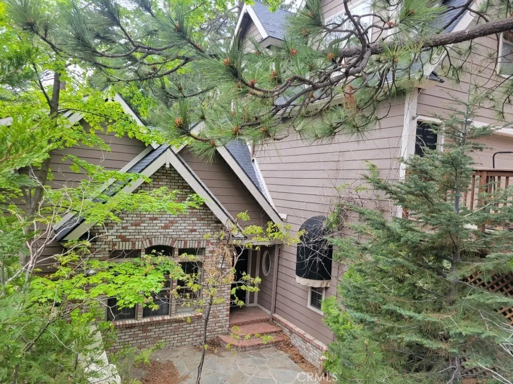 Additional image 9 of 28940 Potomac Dr, Lake Arrowhead, CA 92352