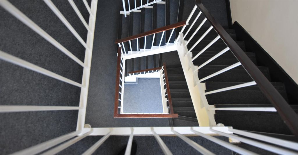 Additional image 16 of 2 bed flat to rentCurlew Close, Haverfordwest SA61