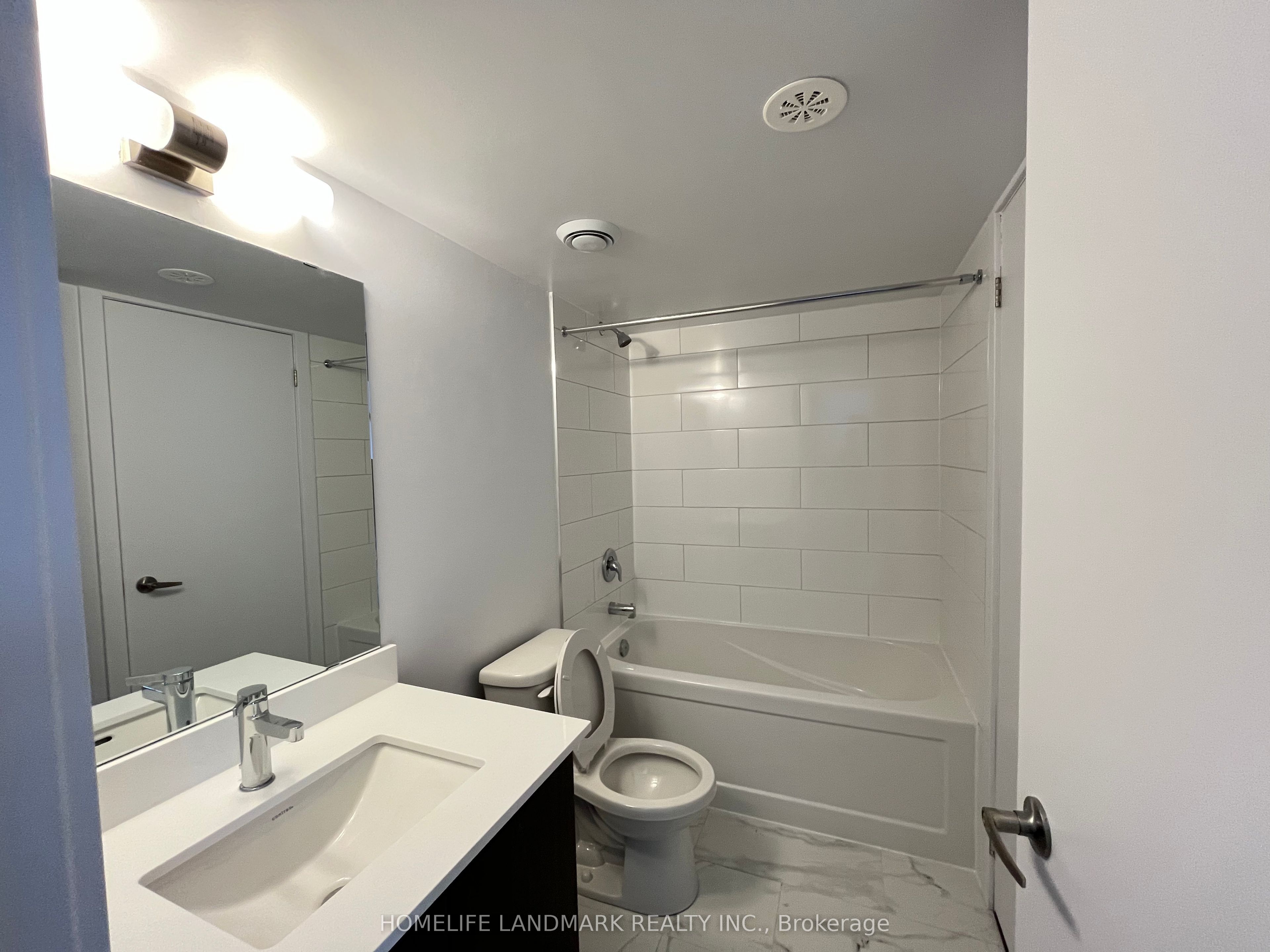 Additional image 5 of 206-3 Bancroft Lane, Richmond Hill, ON, L4E 1M1