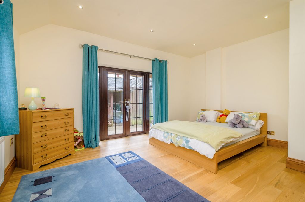 Additional image 14 of 8 bed bungalow for saleLlandenny, Usk, Monmouthshire NP15