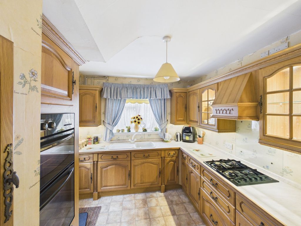 Additional image 3 of 3 bed semi-detached house for saleKeepers Farm Close, Windsor, Berkshire SL4