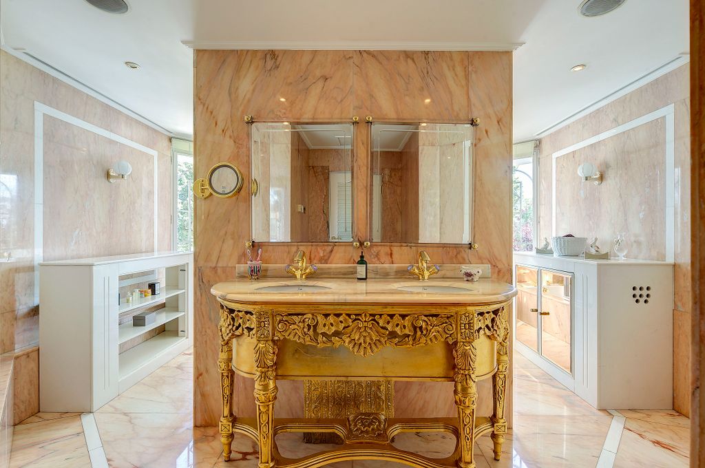 Additional image 11 of 7 bed detached house for salePembroke Gardens, London W8