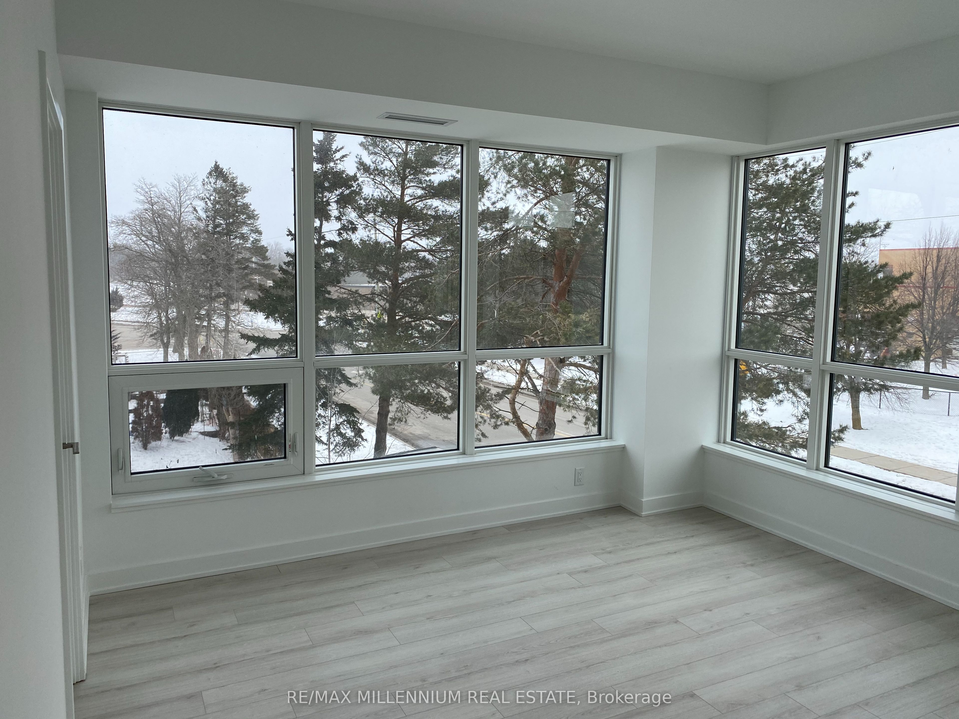 Additional image 6 of 205-681 Yonge Street, Barrie, ON, L9J 0K1