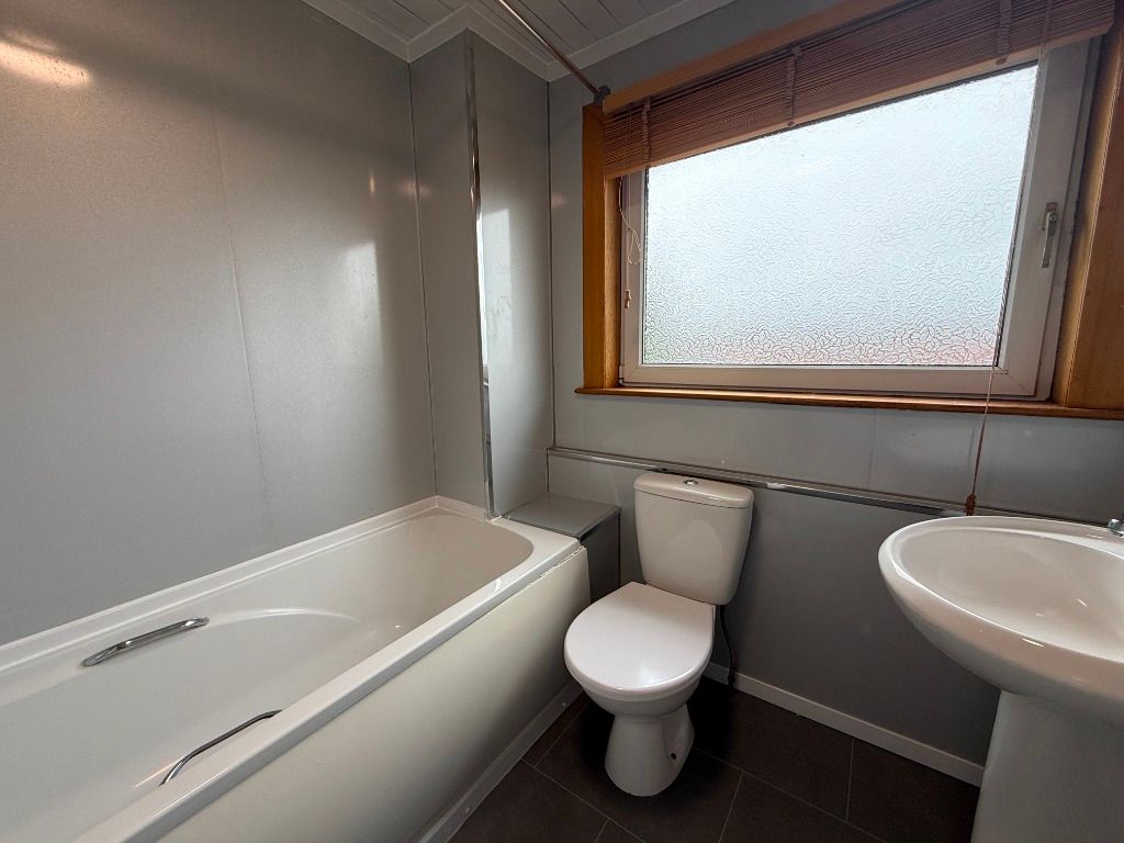 Additional image 12 of 2 bed maisonette to rentOakbank Avenue, Wishaw ML2