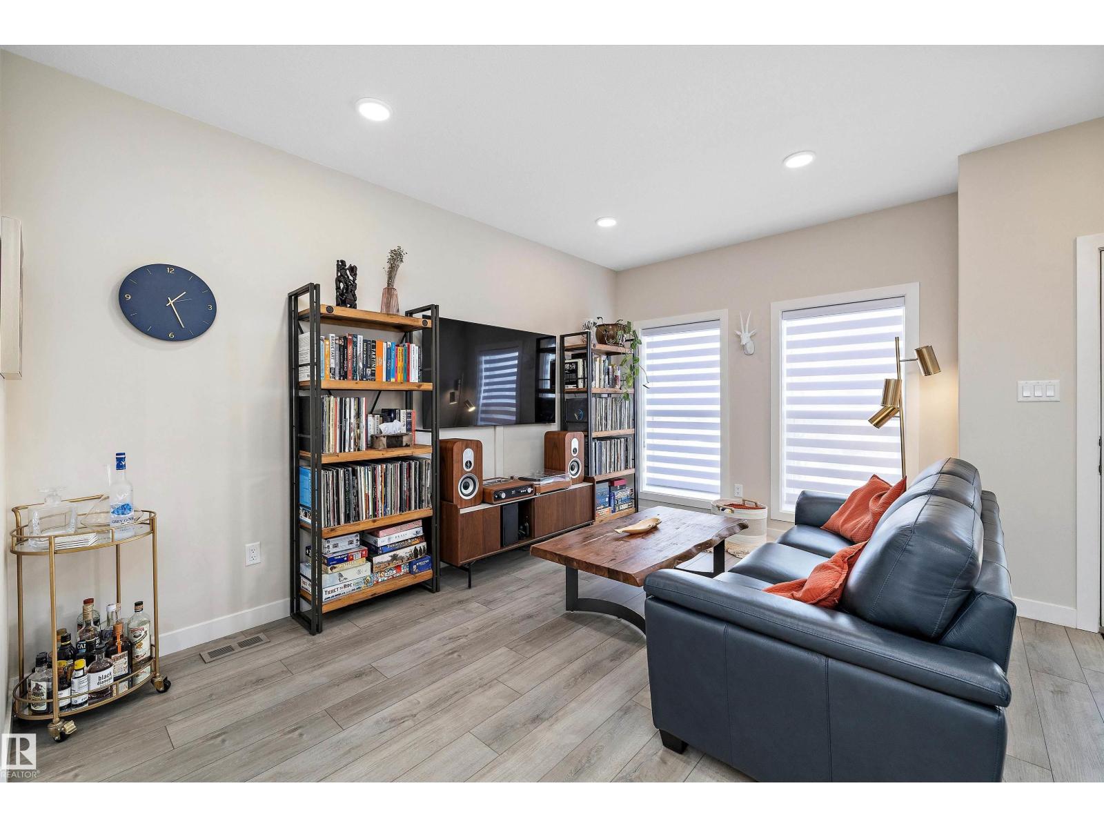Additional image 5 of 7817 Yorke Road NW, Edmonton, AB, T5G2R6