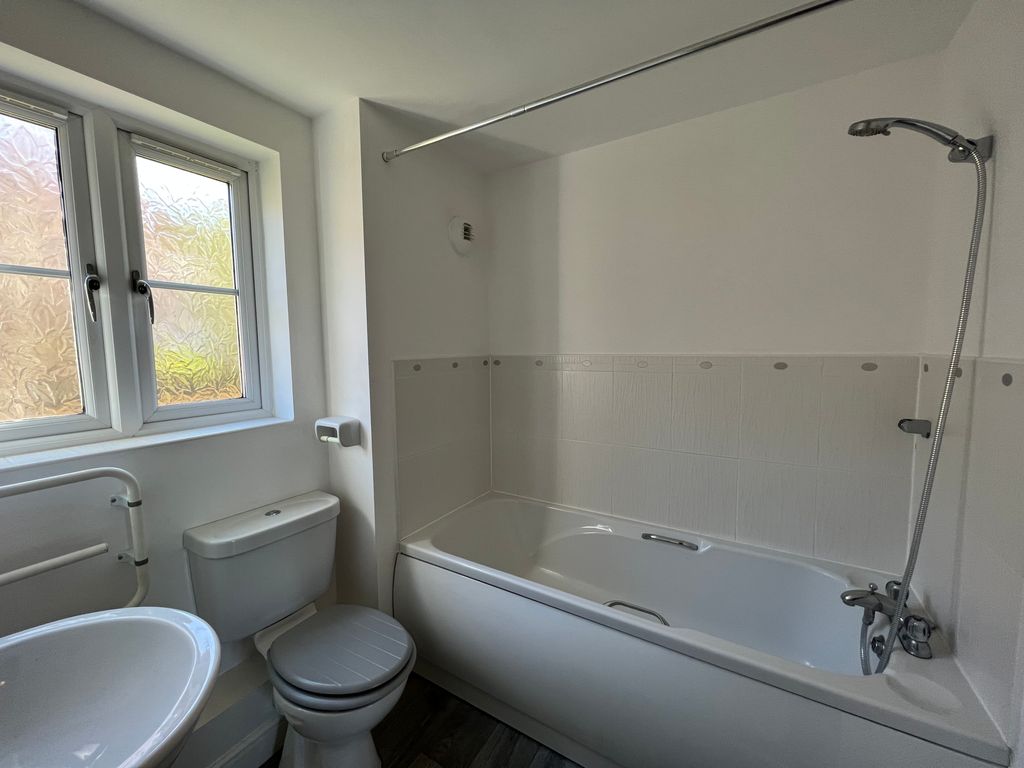 Additional image 6 of 1 bed flat to rentGeraint Jeremiah Close, Neath SA11