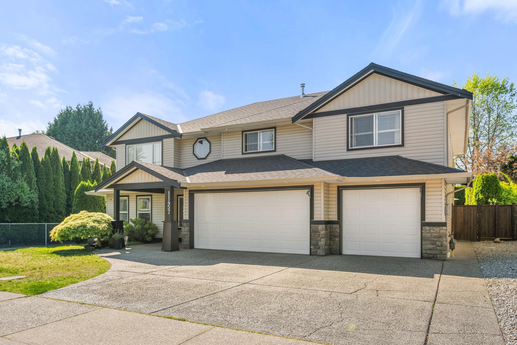 11457 Creekside Street, Maple Ridge, BC, V2W 2C1