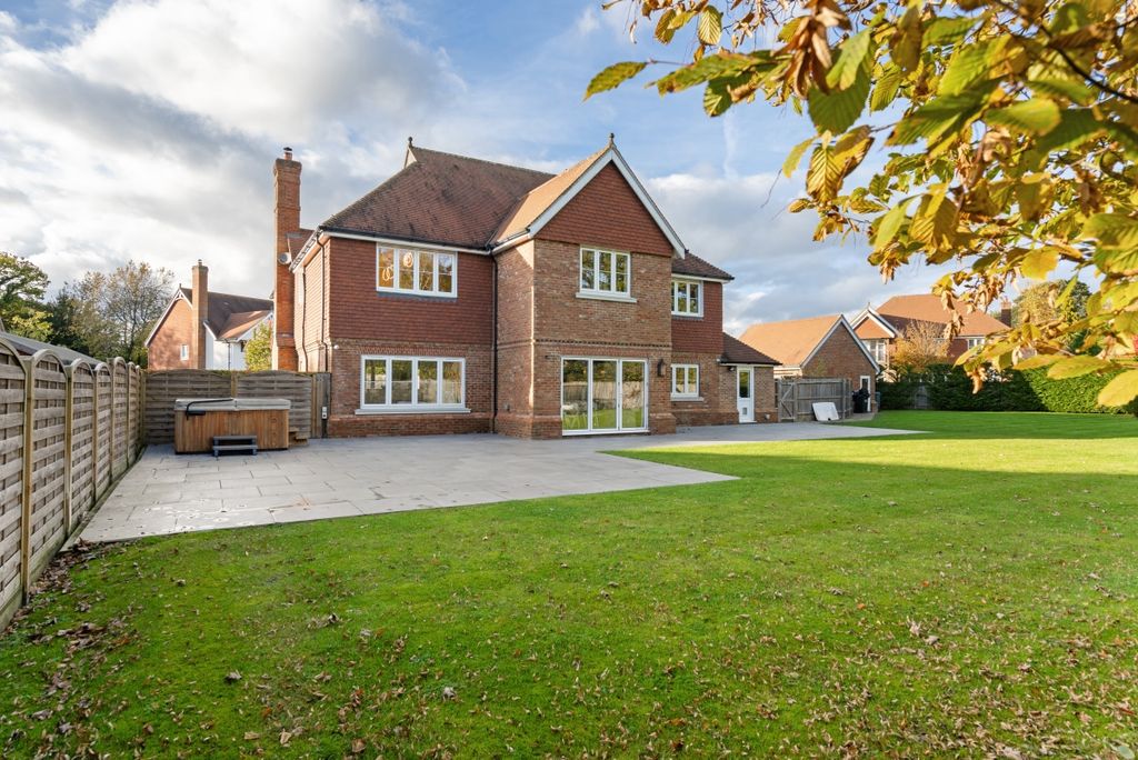 Additional image 5 of 5 bed detached house to rentCoppice Vale, Felbridge, East Grinstead RH19