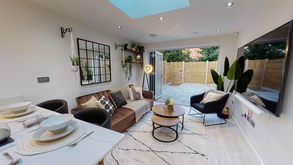 5 bed shared accommodation to rentHubert Road, Birmingham B29