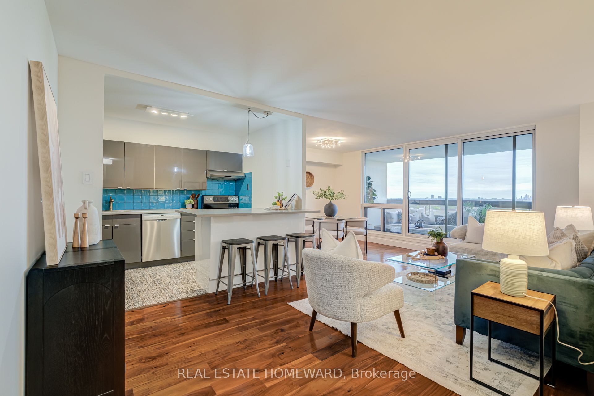 Additional image 2 of 1610-100 Quebec Avenue, Toronto, ON, M6P 4B8