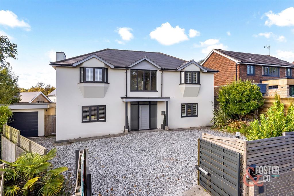4 bed detached house to rentColebrook Road, Brighton BN1