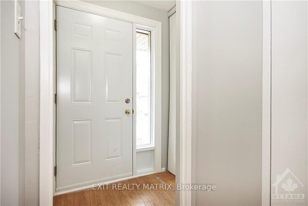 Additional image 4 of 2988 Fairlea Crescent, Ottawa, ON, K1V 8T7