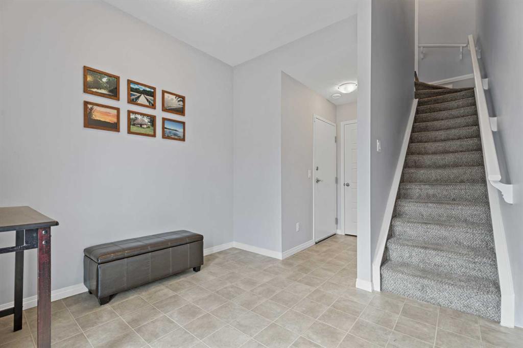 Additional image 5 of 52 Saddlestone Drive NE, Calgary, AB, T3J 0W4
