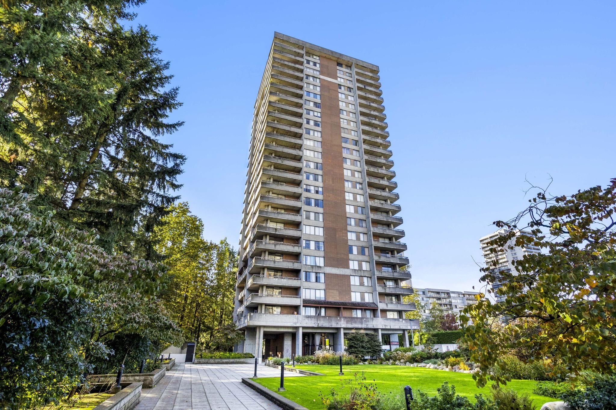 Additional image 2 of 1605-3737 Bartlett Court, Burnaby, BC, V3J 7E3