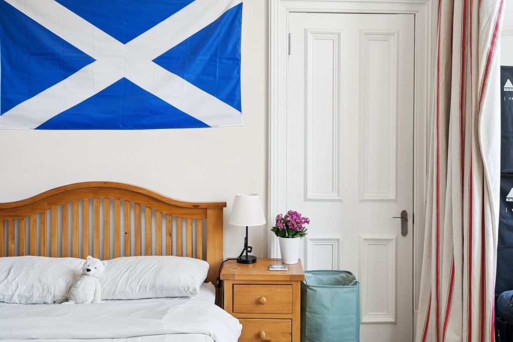 Additional image 12 of 4 bed flat for sale10 Roxburgh Street, Dowanhill G12