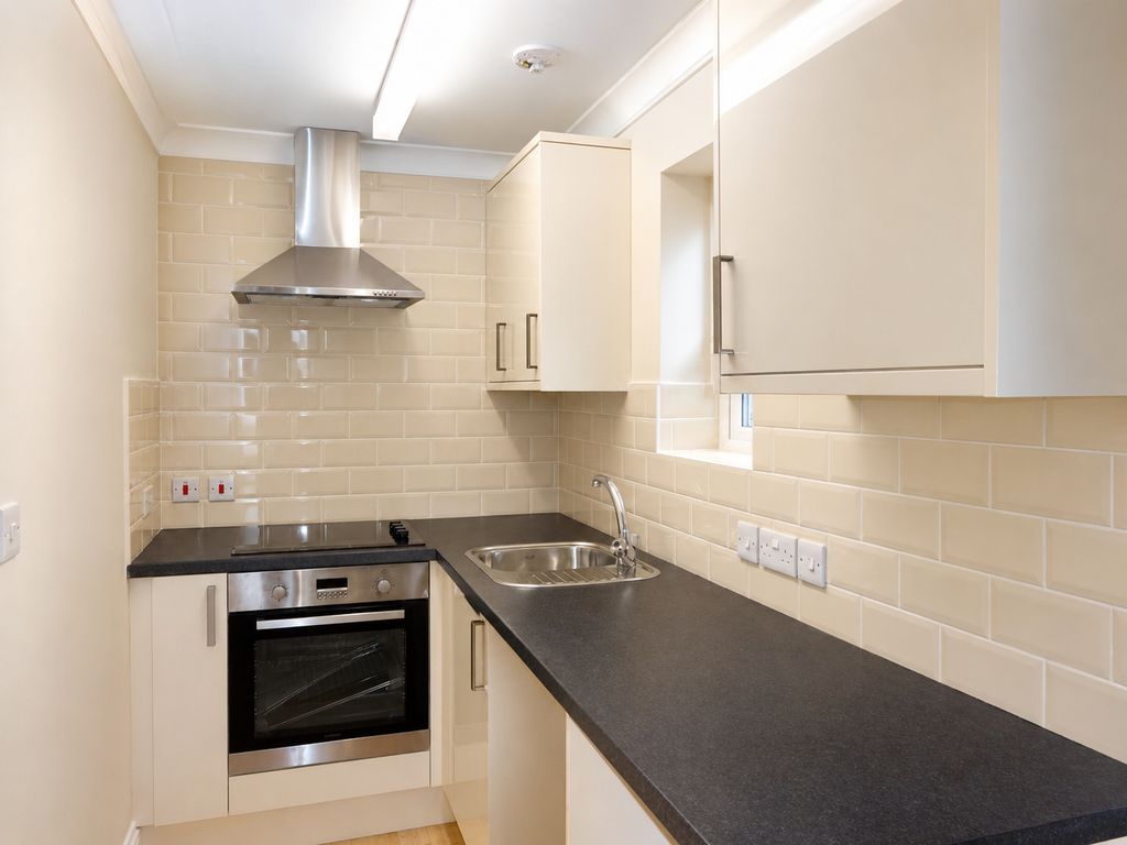 Additional image 2 of 1 bed flat to rentPalmerston Road, Shanklin, Isle Of Wight PO37