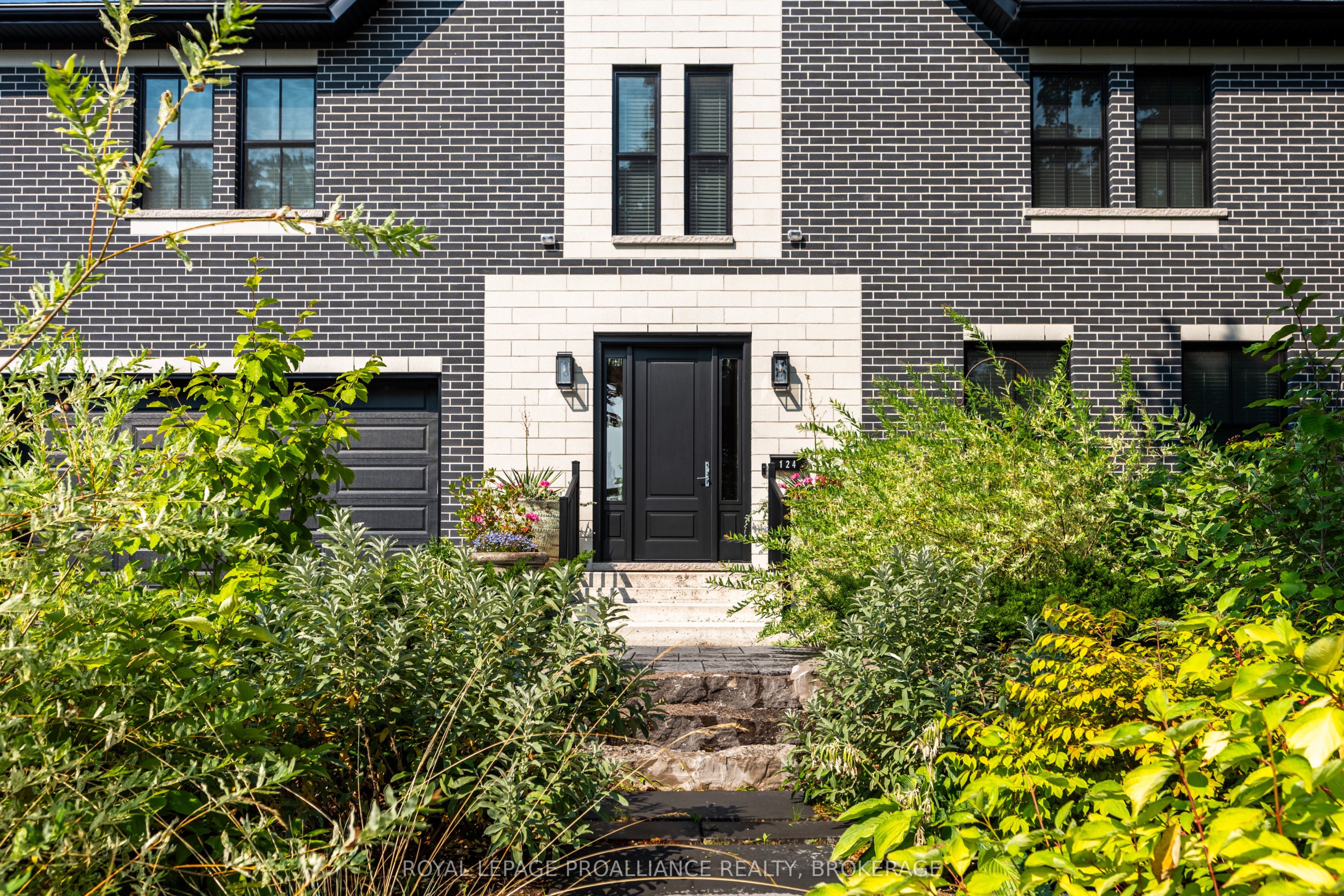 Additional image 3 of 124 Churchill Crescent, Kingston, ON, K7L 4N2