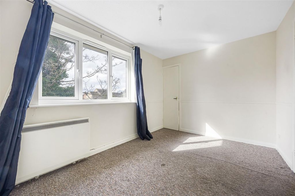Additional image 5 of 1 bed flat for saleExbourne Road, Reading RG2