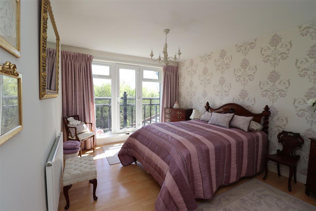 Additional image 12 of 3 bed flat for saleHellyer Close, North Ferriby HU14