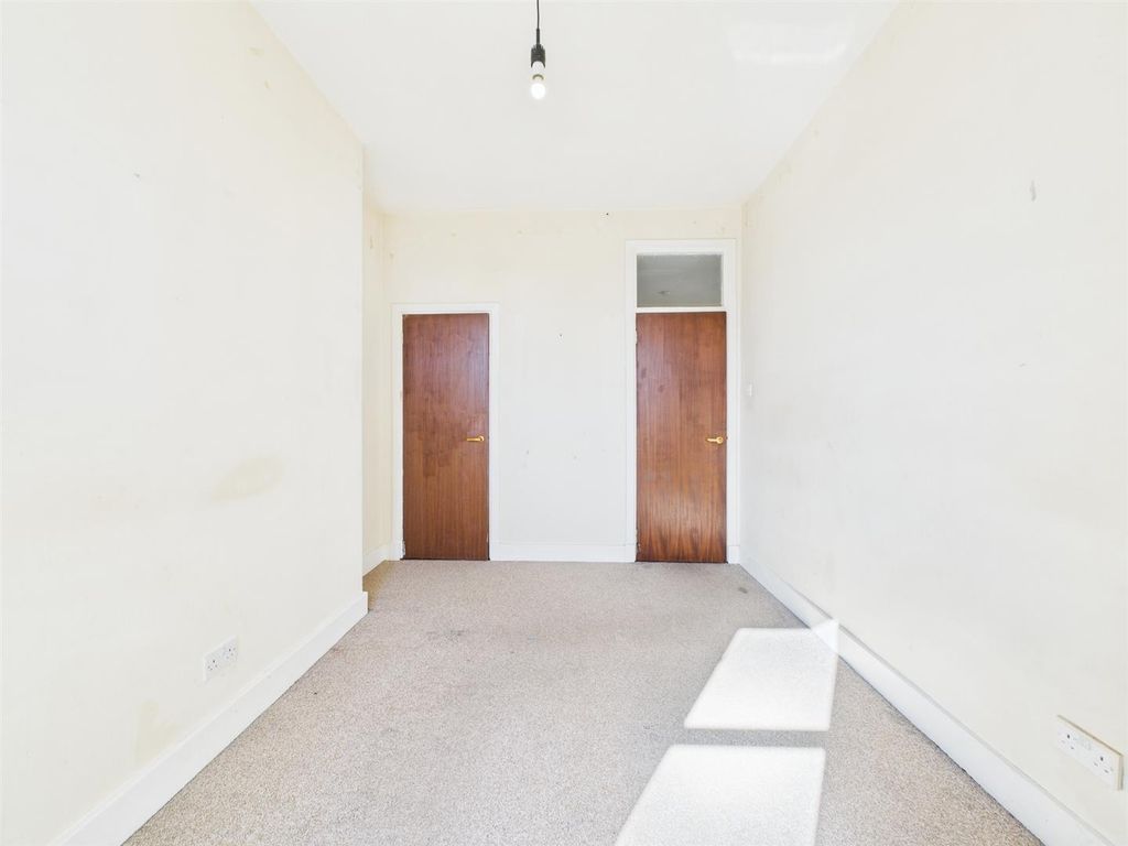 Additional image 12 of 2 bed flat for salePaisley Road, Renfrew PA4