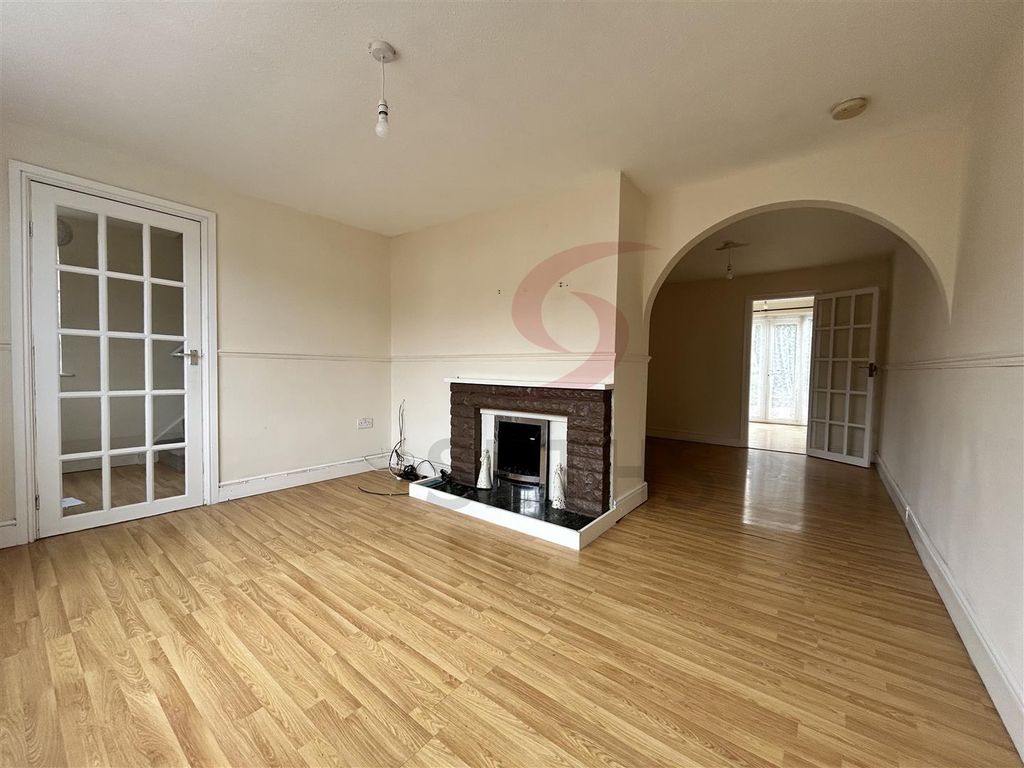 Additional image 3 of 3 bed semi-detached house to rentFerndale Road, Thurmaston, Leicester LE4
