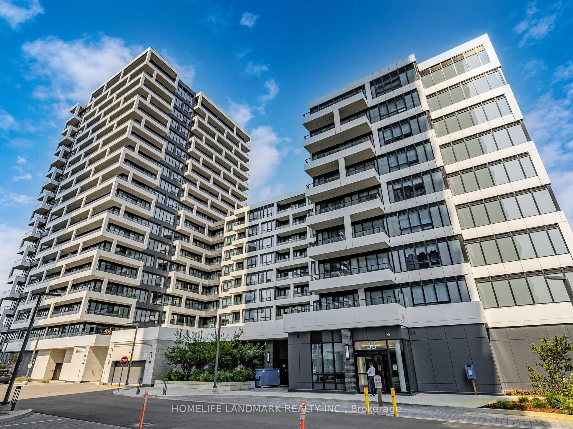 2002-38 Water Walk Drive, Markham, ON, L3R 6M8