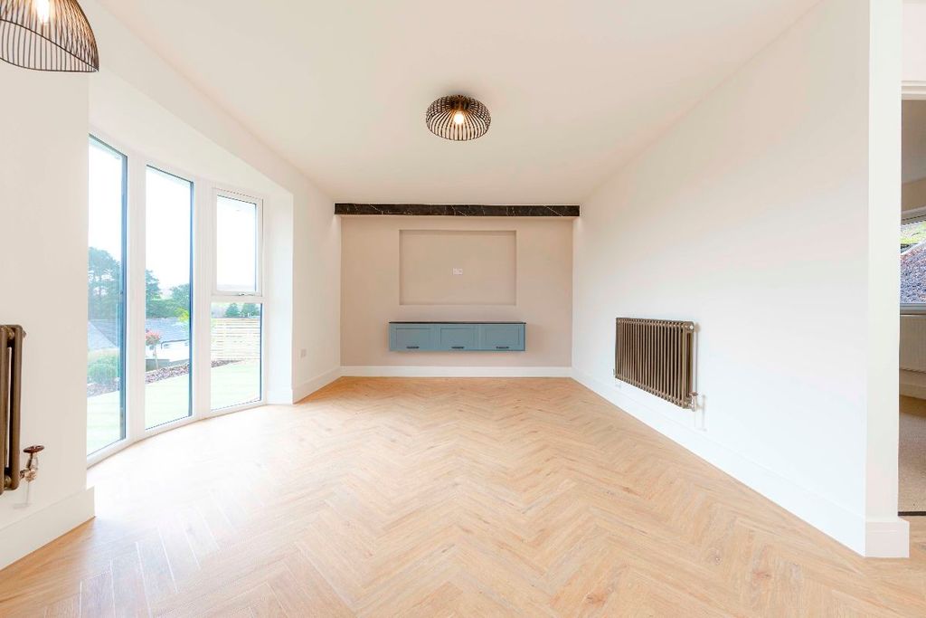 Additional image 7 of 3 bed bungalow to rentAshgrove, Edwardsville, Treharris CF46
