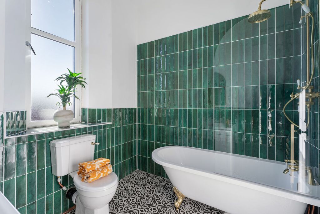 Additional image 23 of 2 bed flat for saleChurch Street, Coatbridge ML5