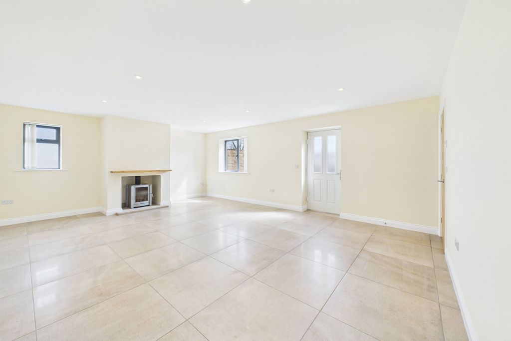 Additional image 8 of 3 bed link detached house to rentHazel Croft, Dore, Sheffield S17
