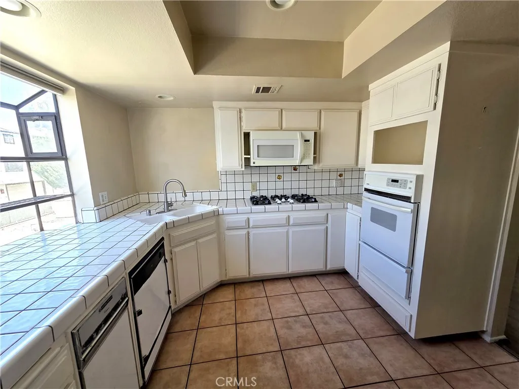 Additional image 31 of 7650 Topanga Canyon Blvd, Canoga Park, CA 91304