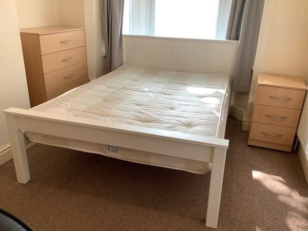 4 bed terraced house to rentLenton Boulevard, Lenton NG7