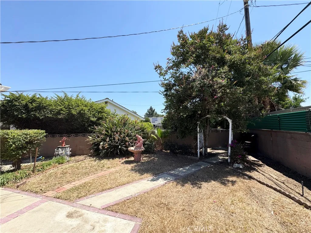 Additional image 17 of 216 S Homerest Ave, Covina, CA 91722
