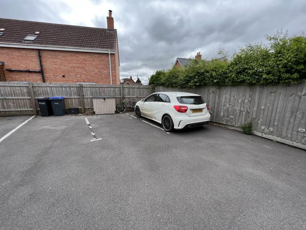 Additional image 9 of 3 bed flat to rentPetticoat Lane, Dilton Marsh, Nr Westbury BA13