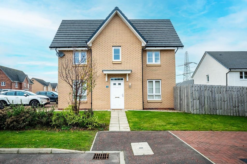 3 bed semi-detached house to rentClover Crescent, Cambuslang G72
