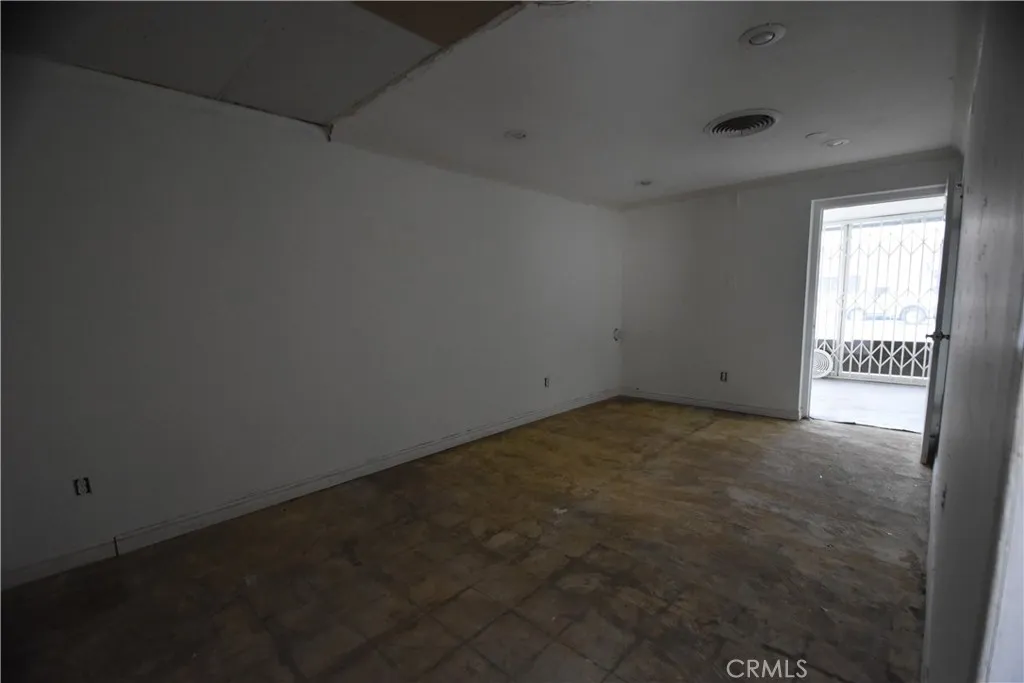 Additional image 7 of 6682 Magnolia Avenue, Riverside, CA 92506