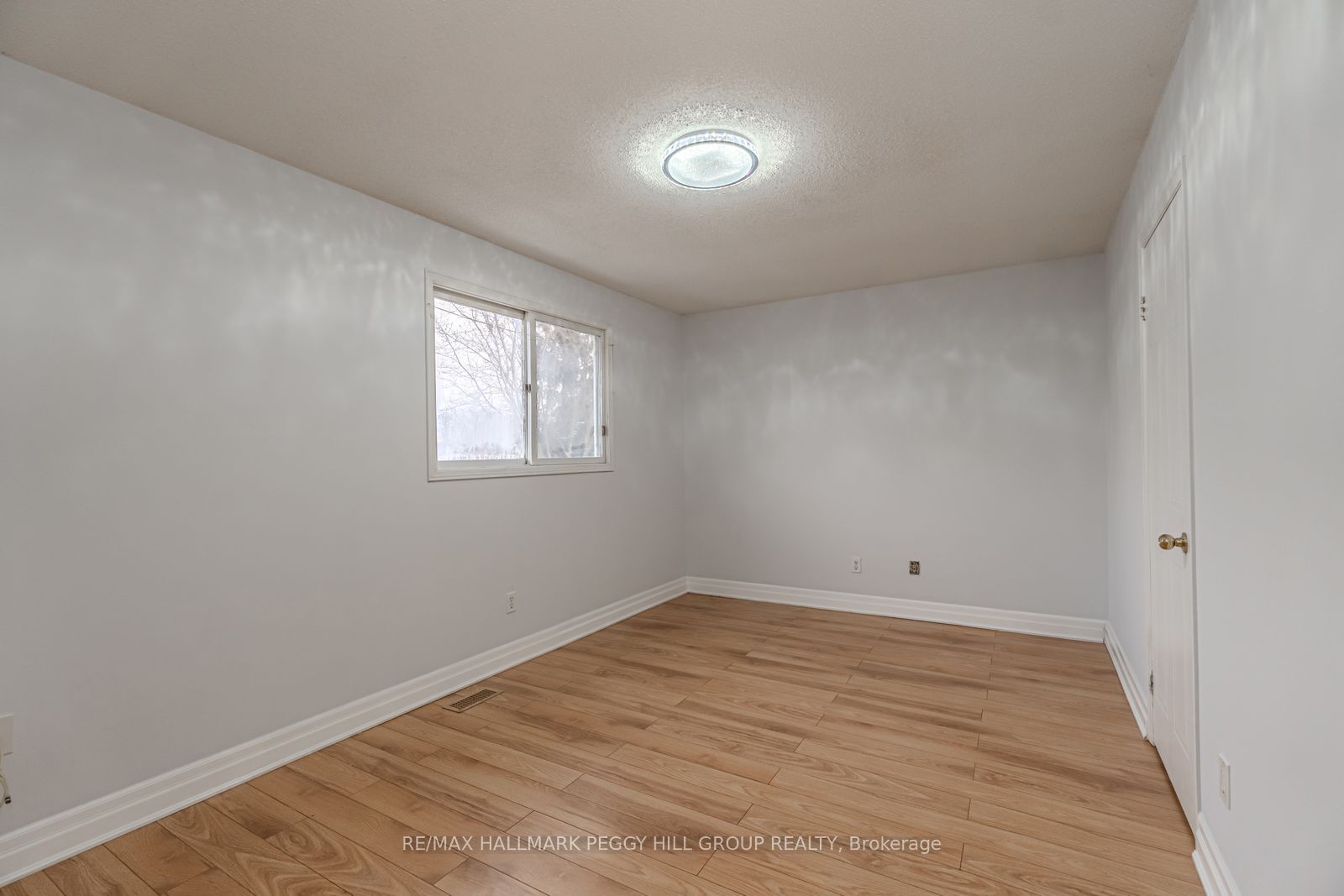 Additional image 5 of 111 Garden Drive, Barrie, ON, L4N 5T9