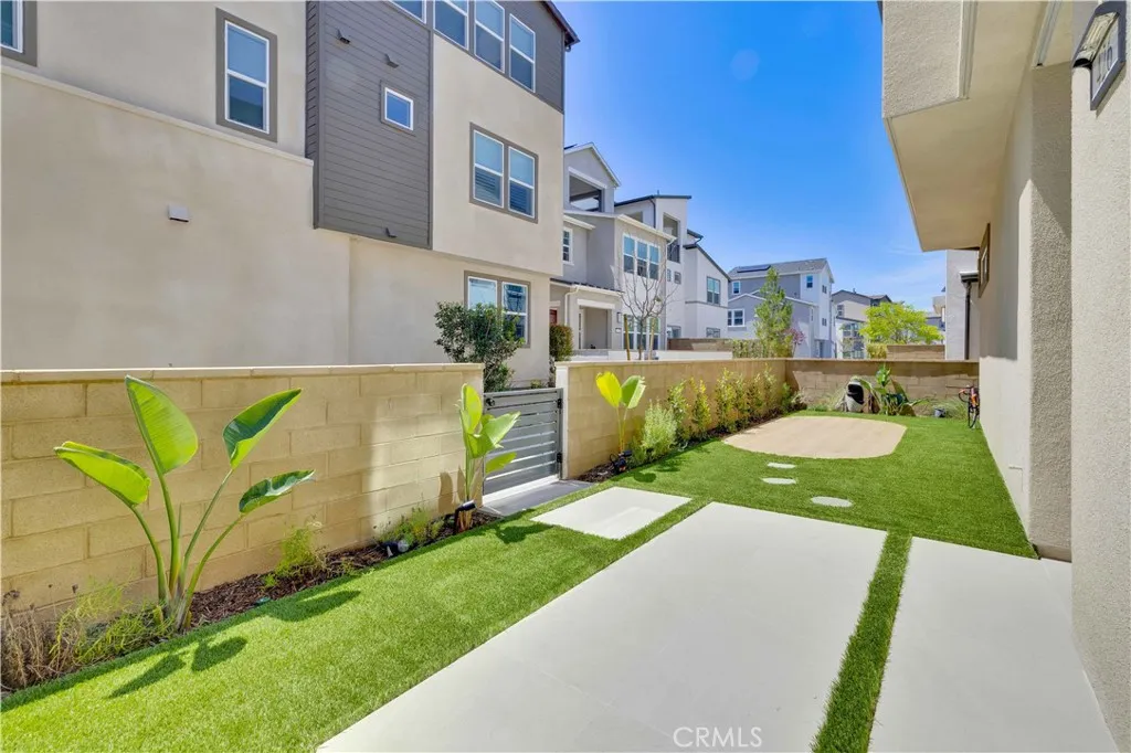 Additional image 43 of 426 Lobata, Irvine, CA 92618