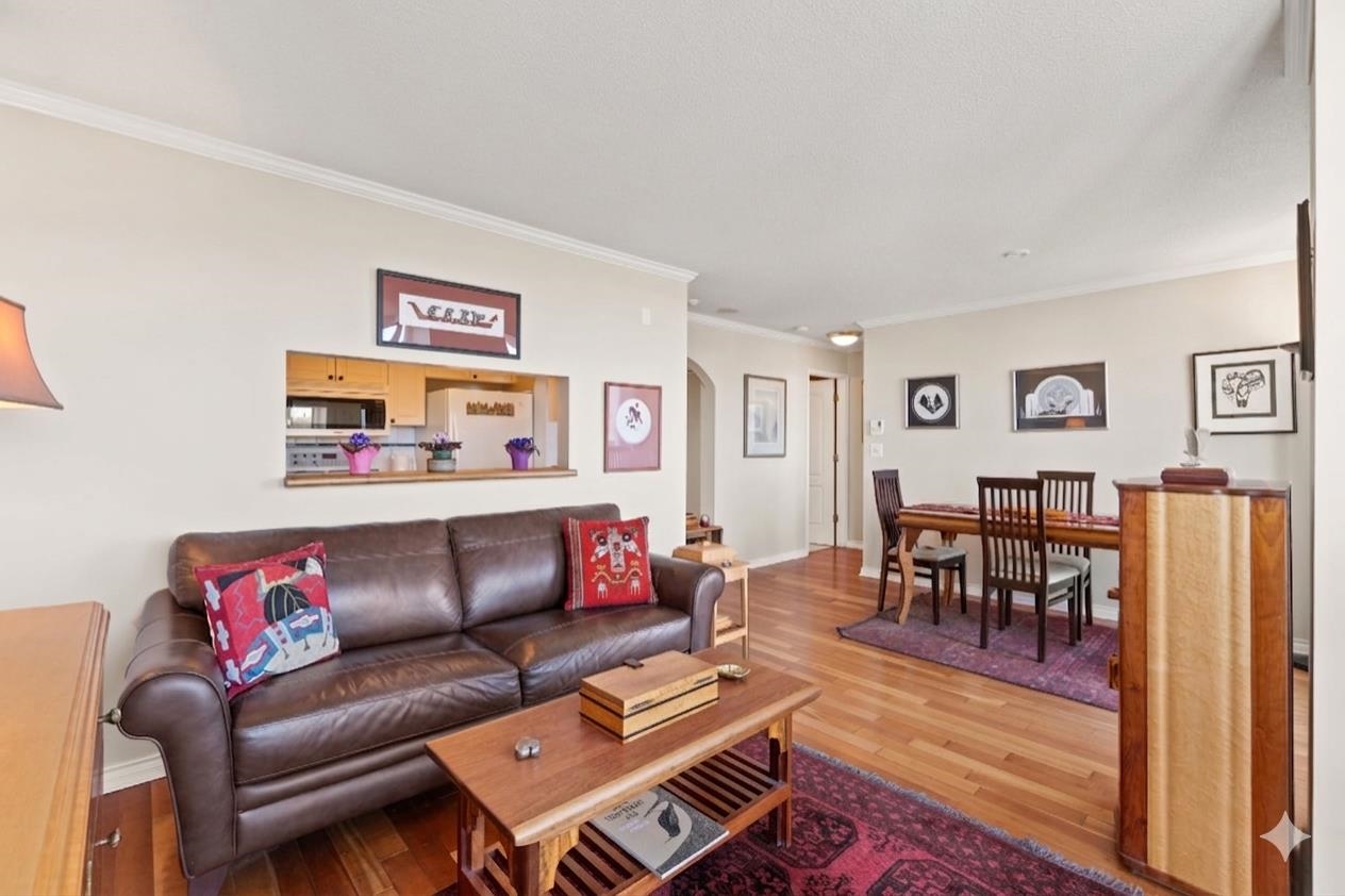Additional image 3 of 602-567 Lonsdale Avenue, North Vancouver, BC, V7M 2G6