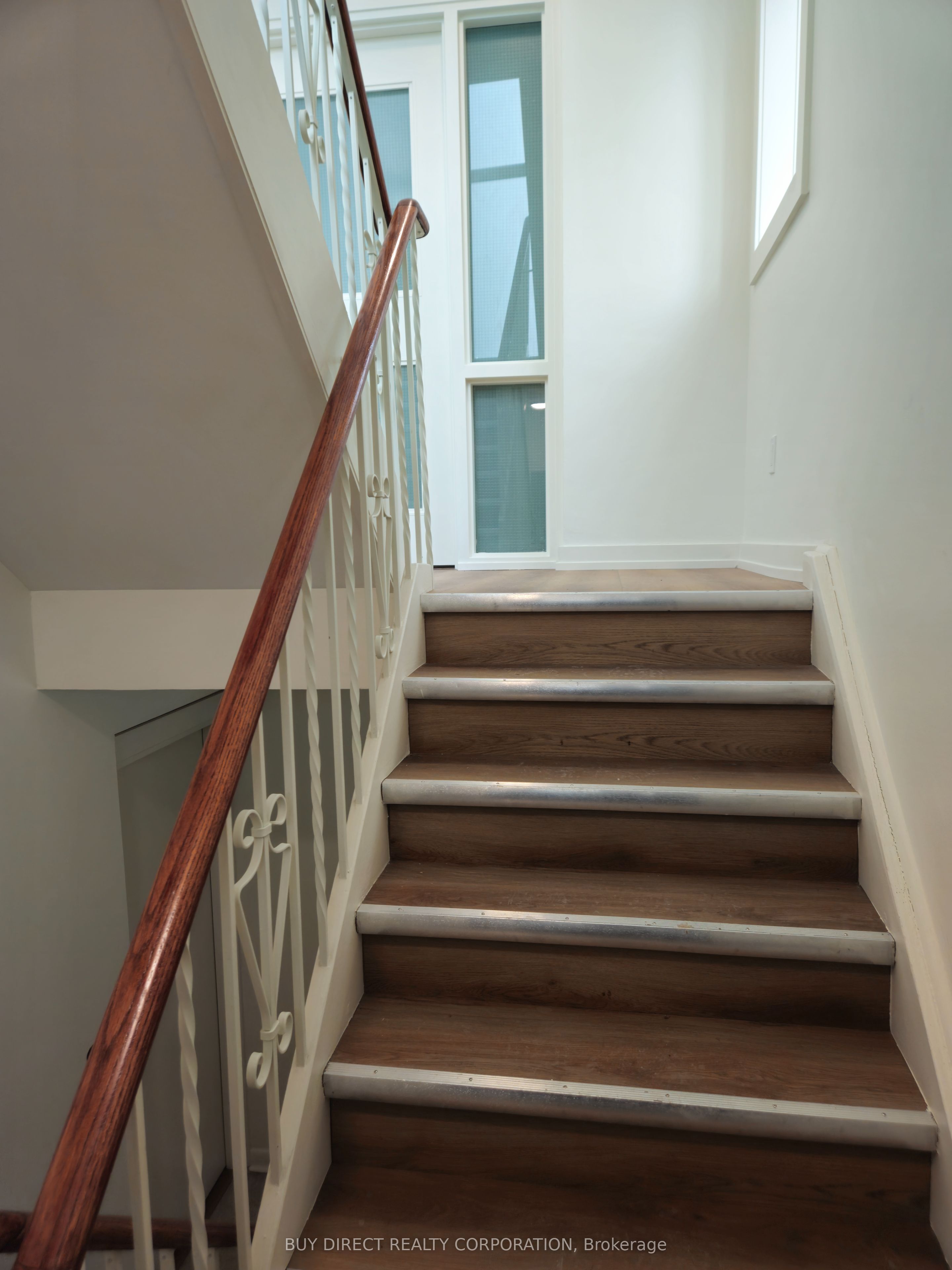 Additional image 3 of 1-154 Overbrook Place, Toronto, ON, B1K 4P9