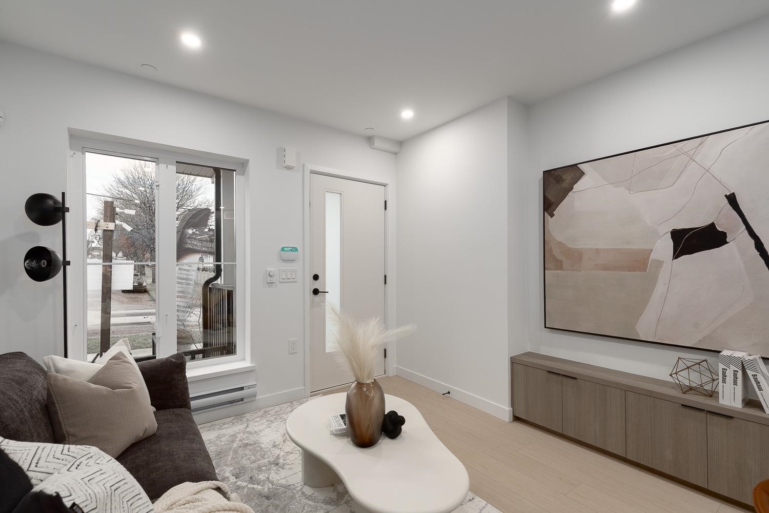 Additional image 3 of 204-2329 34th Avenue E, Vancouver, BC, V5R 2S6