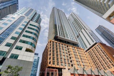 Additional image 7 of 913-8 Widmer Street, Toronto, ON, M5V 0W6